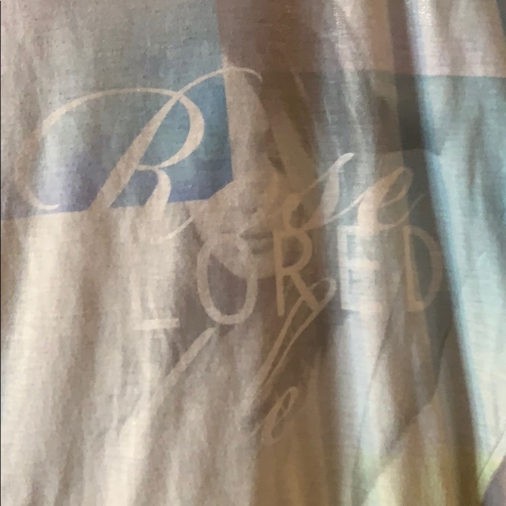 Express tshirt - Picture 3 of 4